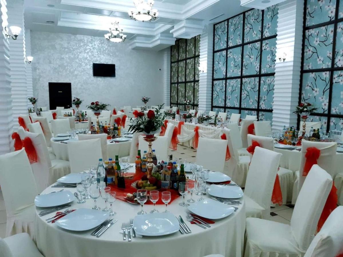 Hotel Ro&Mario Barlad Bîrlad エクステリア 写真