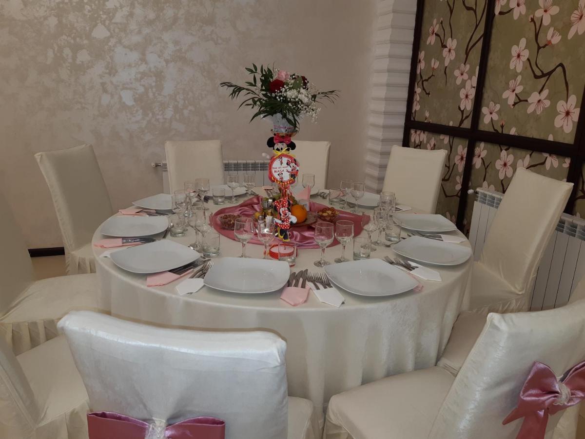 Hotel Ro&Mario Barlad Bîrlad エクステリア 写真