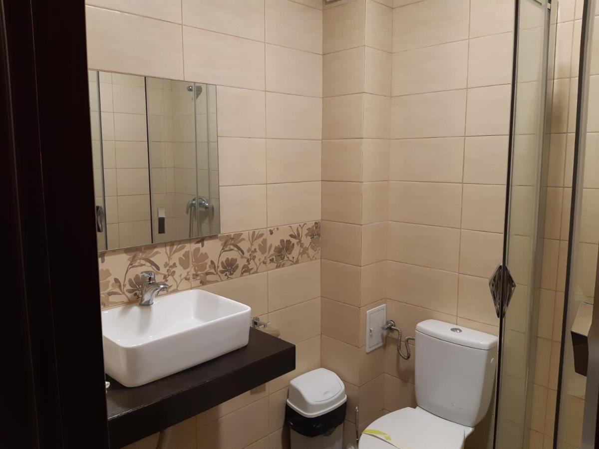 Hotel Ro&Mario Barlad Bîrlad エクステリア 写真